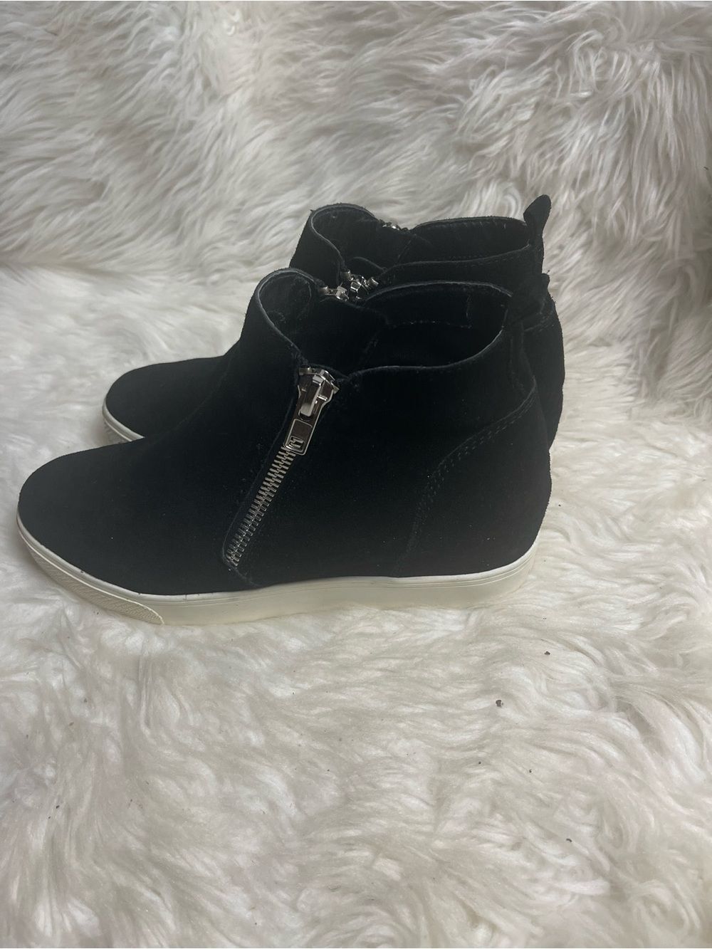 Steve Madden leather suede hidden Wedge Sneaker Boot with Side Zippers SZ11M
